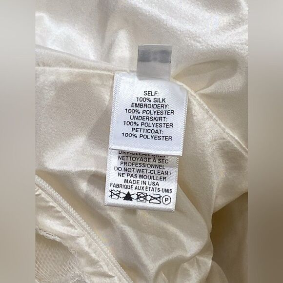 Carolina Herrera Bridal Hudson Lace Overlay Open-Back Silk Ballgown size 8 - Picture 10 of 12